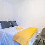 Tom Apartment *